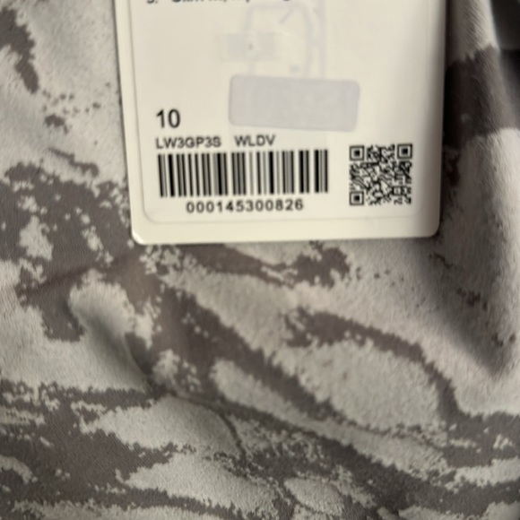 NWT - Picture 2 of 2